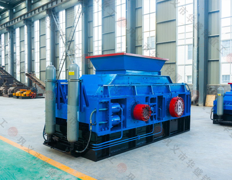 火山巖液壓對(duì)輥制砂機(jī)報(bào)價(jià)是多少？河南哪家好呢？